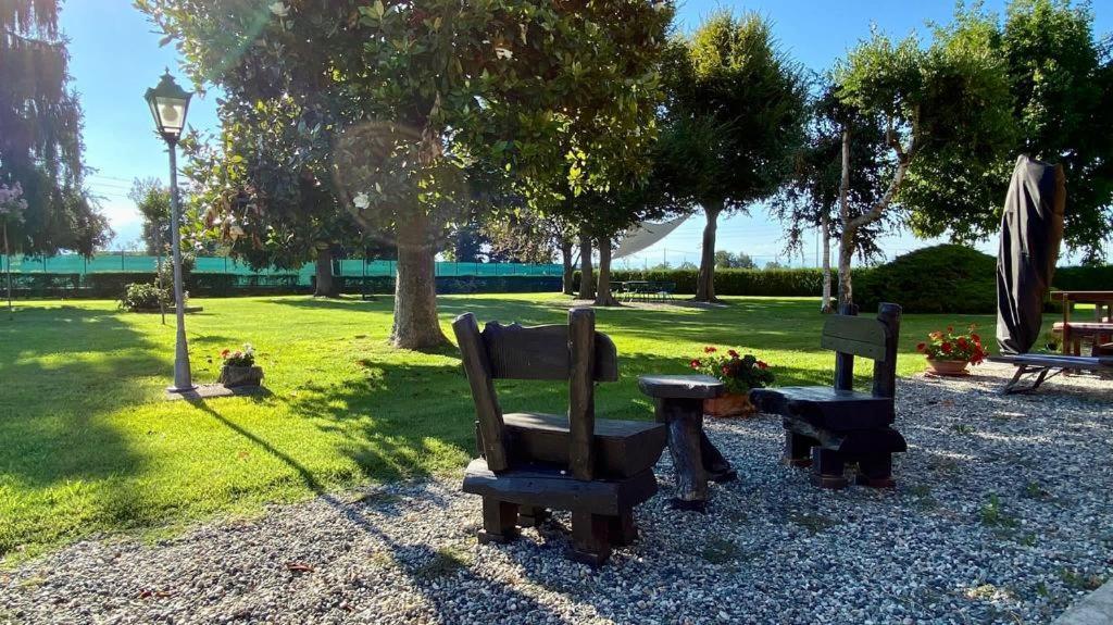 Cascina La Barona Bed & Breakfast Savigliano Luaran gambar