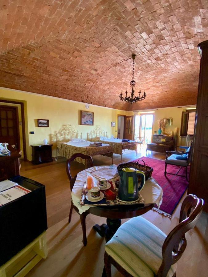 Cascina La Barona Bed & Breakfast Savigliano Luaran gambar