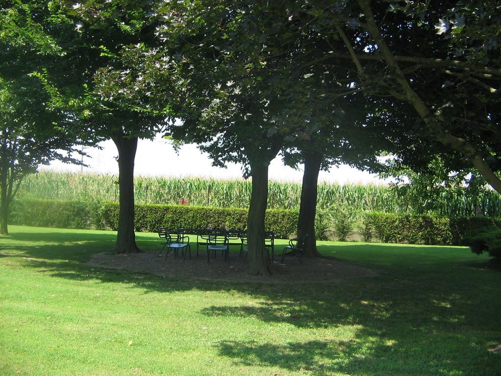 Cascina La Barona Bed & Breakfast Savigliano Luaran gambar